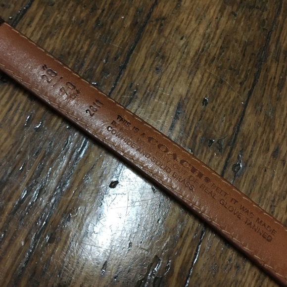 Coach Leather Belt. Made of cowhide and brass - Picture 12 of 16